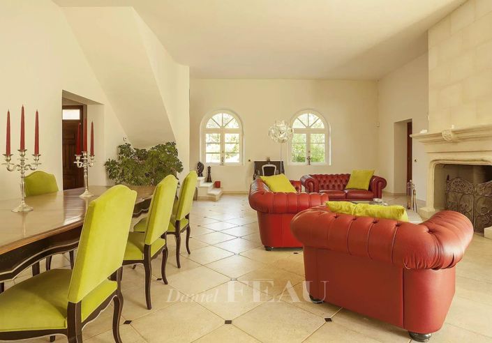 Image No.10-5 Bed House for sale