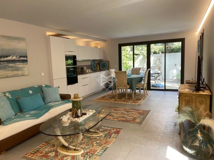 Image No.1-2 Bed Apartment for sale