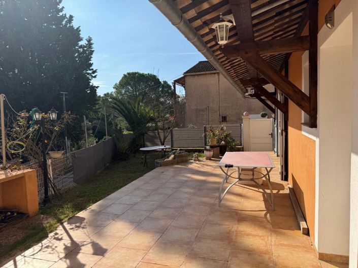 Image No.8-4 Bed House for sale