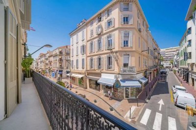 1 - Cannes, Apartment