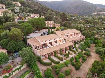 1 - Le Lavandou, House