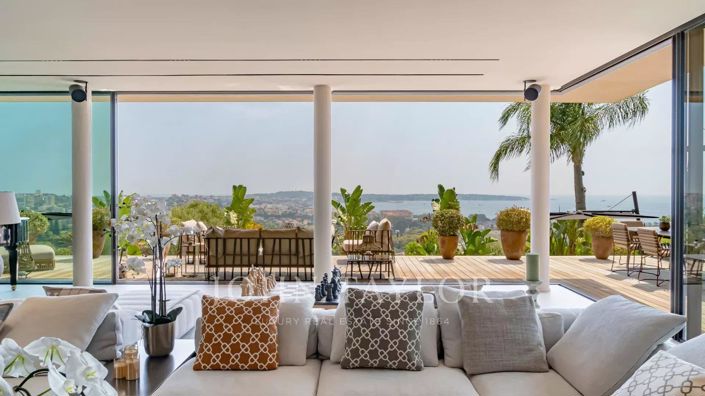 Image No.11-5 Bed House for sale