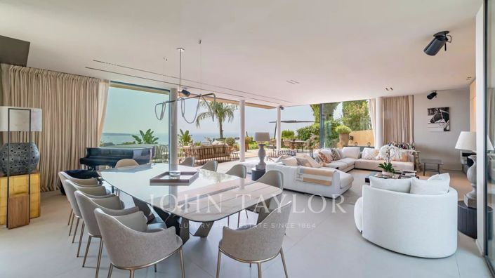 Image No.9-5 Bed House for sale