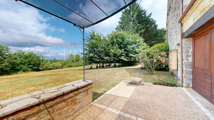 Image No.20-5 Bed Property for sale