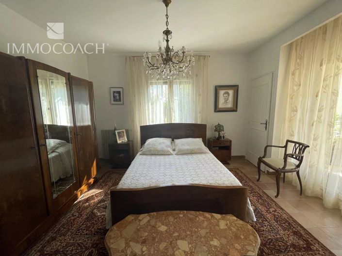 Image No.10-5 Bed House for sale