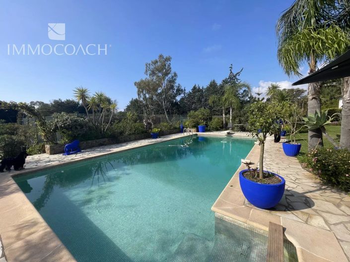 Image No.2-5 Bed House for sale