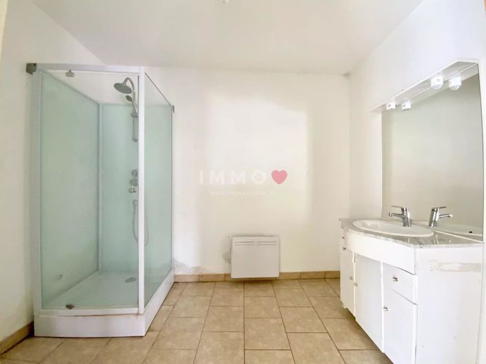 Image No.9-2 Bed House for sale