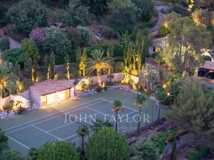 Image No.23-8 Bed House for sale