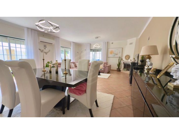 Image No.32-4 Bed House for sale