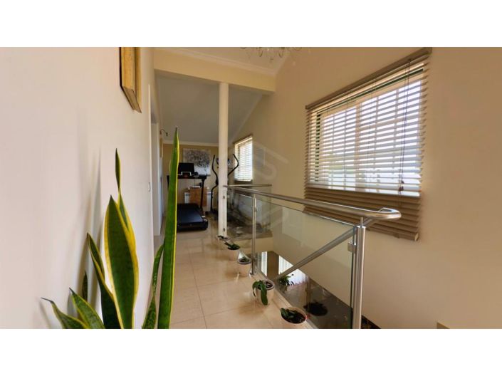 Image No.33-4 Bed House for sale