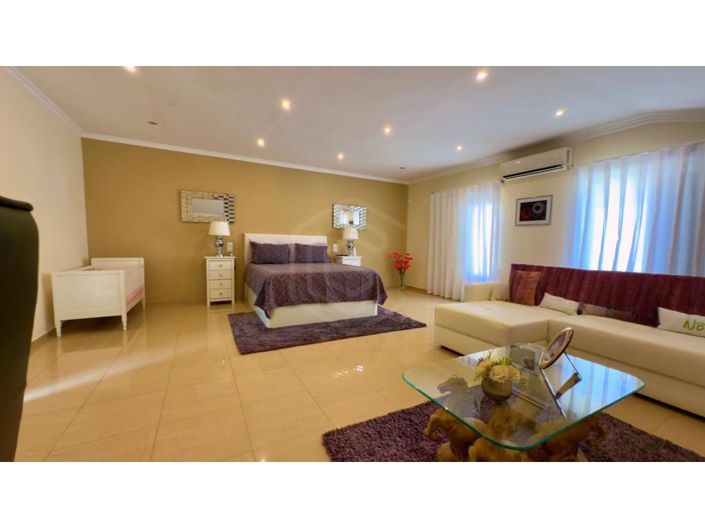 Image No.42-4 Bed House for sale