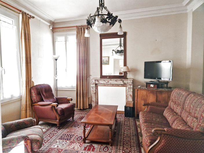 Image No.2-4 Bed House for sale