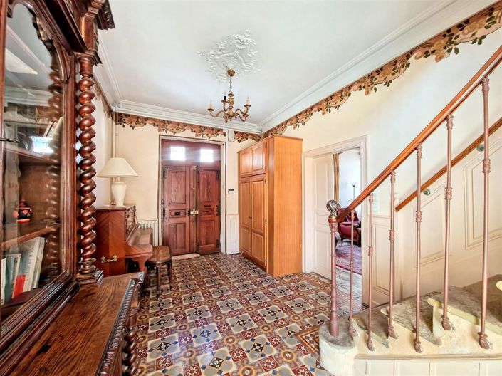 Image No.3-4 Bed House for sale