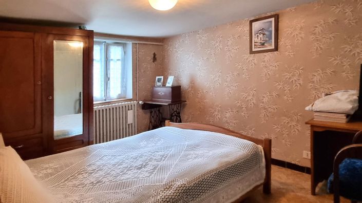 Image No.31-3 Bed House for sale