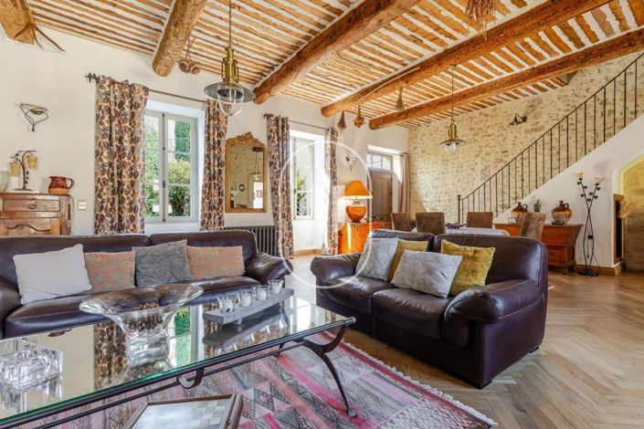 Image No.6-4 Bed House for sale