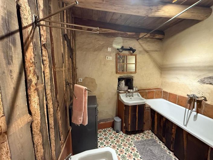 Image No.20-4 Bed House for sale