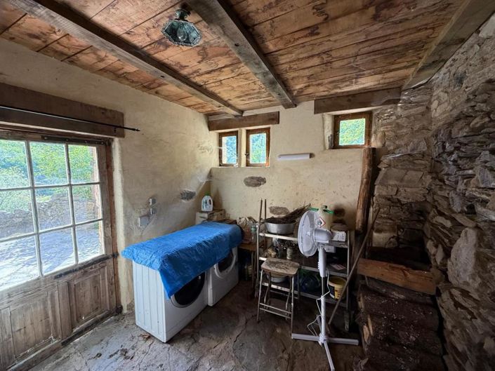 Image No.26-4 Bed House for sale