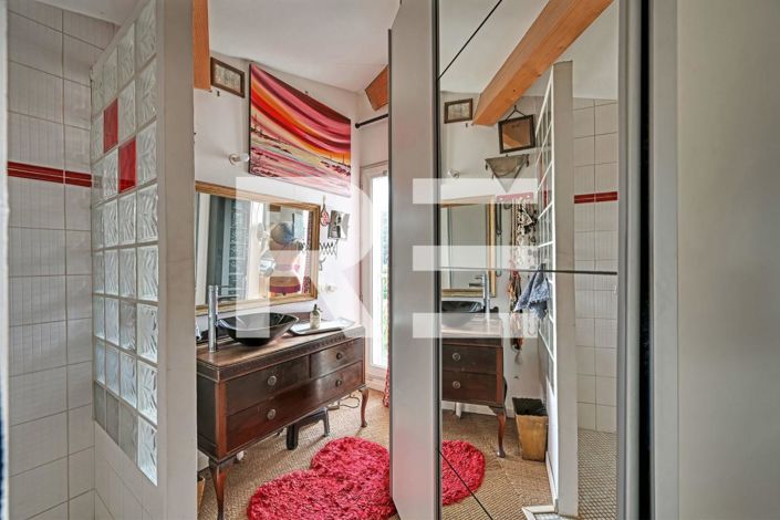 Image No.10-1 Bed House for sale