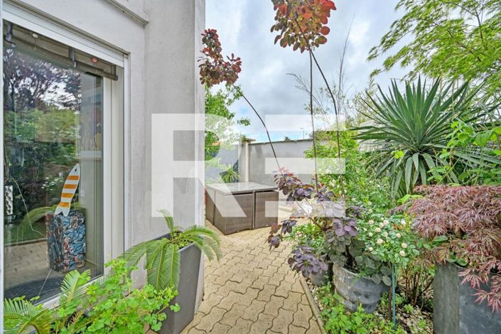 Image No.2-1 Bed House for sale