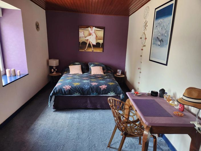 Image No.10-3 Bed House for sale