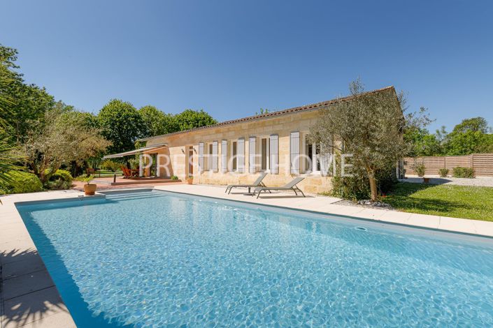 Image No.1-5 Bed House for sale
