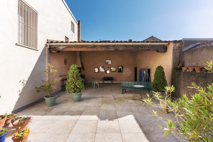 Image No.1-6 Bed House for sale