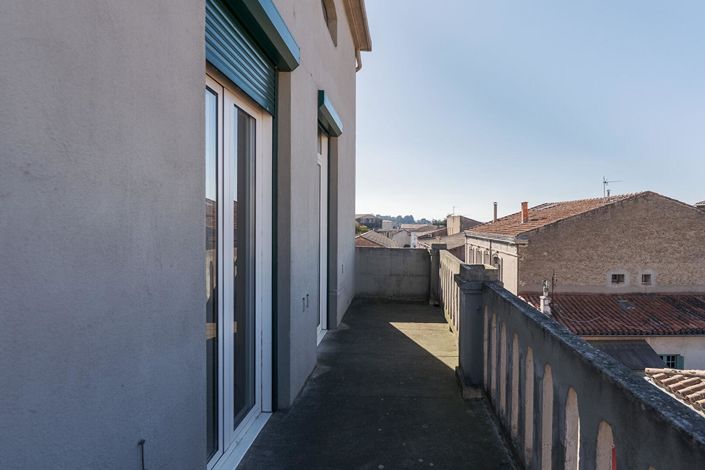 Image No.10-6 Bed House for sale