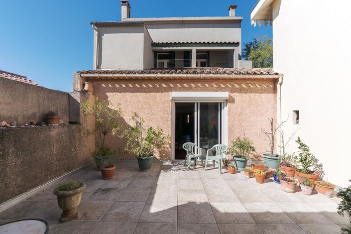 Image No.2-6 Bed House for sale