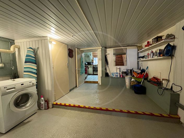 Image No.13-6 Bed House for sale