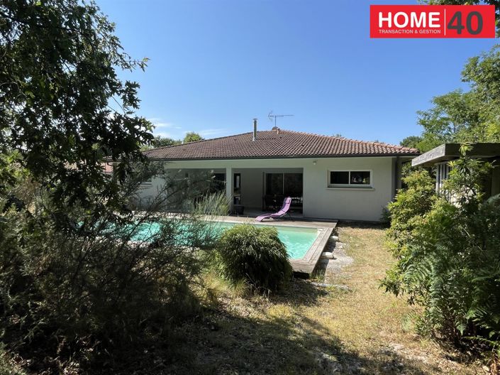 Image No.1-4 Bed House for sale