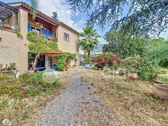 Image No.18-5 Bed House for sale