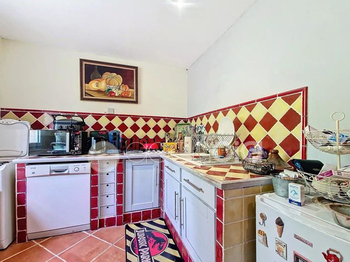 Image No.21-5 Bed House for sale