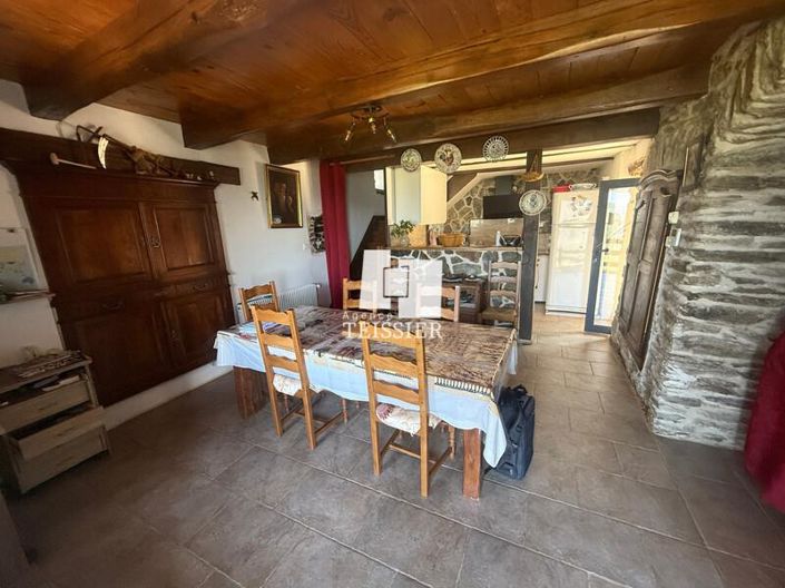 Image No.6-4 Bed House for sale