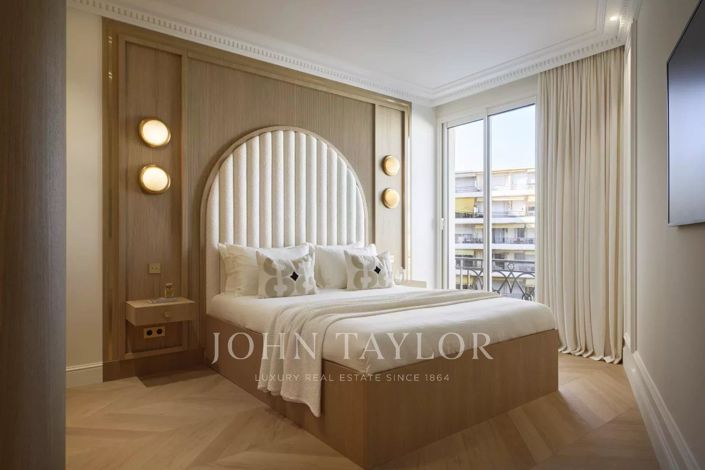 Image No.10-3 Bed Apartment for sale