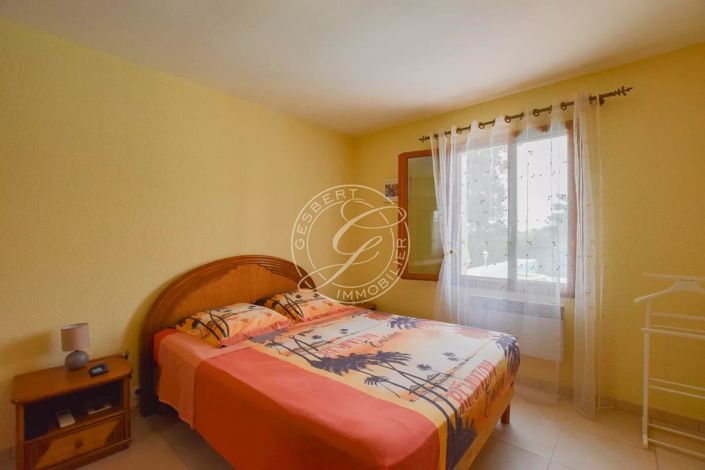 Image No.12-3 Bed House for sale