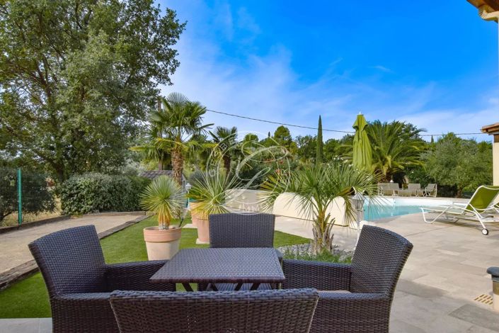 Image No.19-3 Bed House for sale