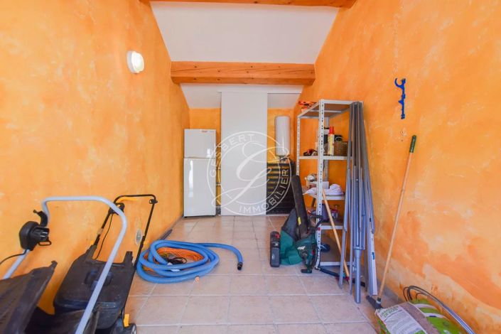 Image No.25-3 Bed House for sale