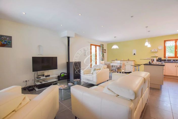 Image No.7-3 Bed House for sale