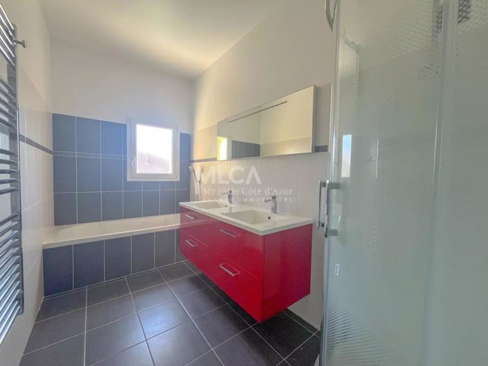 Image No.10-4 Bed House for sale