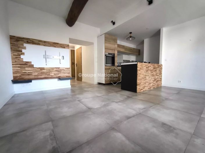 Image No.1-3 Bed House for sale