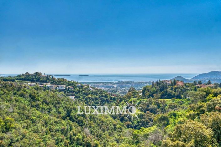 Image No.3-4 Bed House for sale