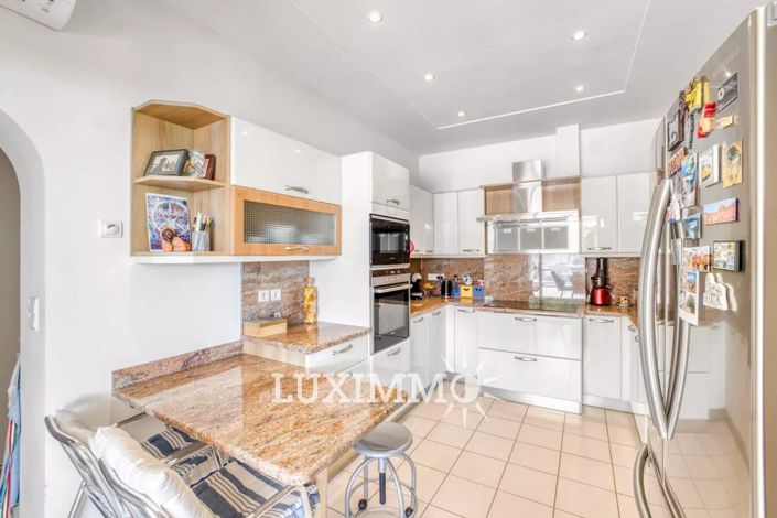 Image No.7-4 Bed House for sale