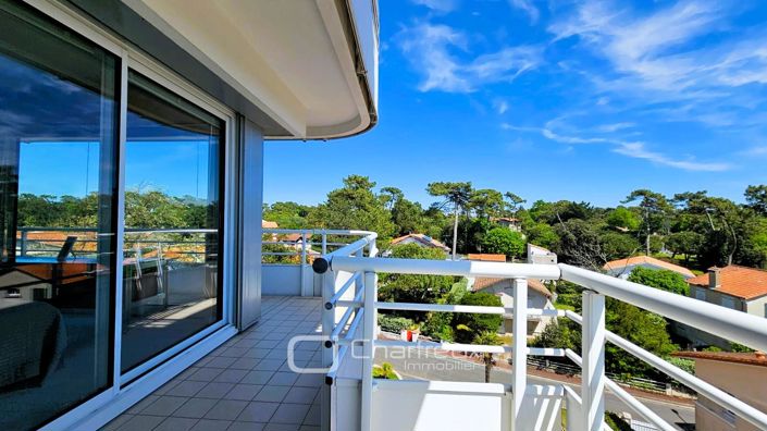 Image No.10-1 Bed Apartment for sale