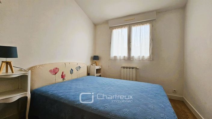 Image No.10-3 Bed House for sale