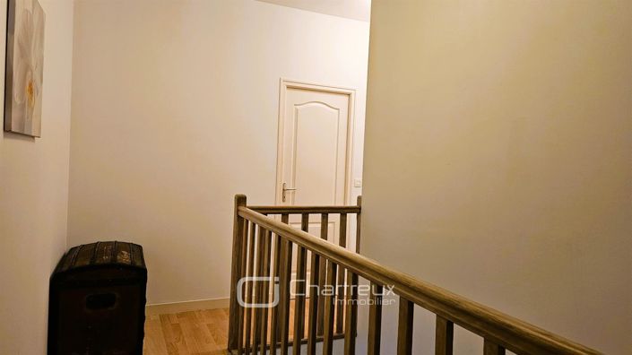 Image No.8-3 Bed House for sale