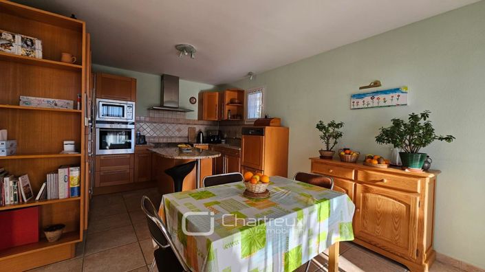 Image No.9-3 Bed Apartment for sale