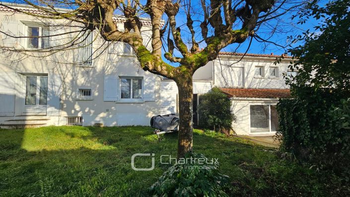 Image No.1-7 Bed House for sale