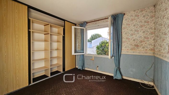 Image No.17-7 Bed House for sale