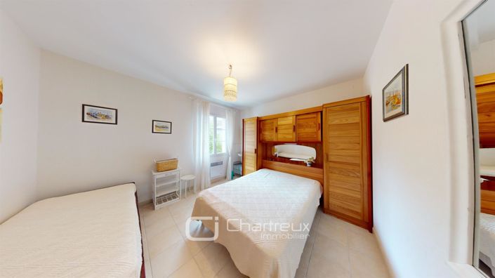 Image No.11-7 Bed House for sale