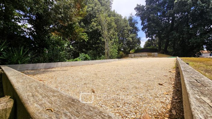 Image No.20-7 Bed House for sale